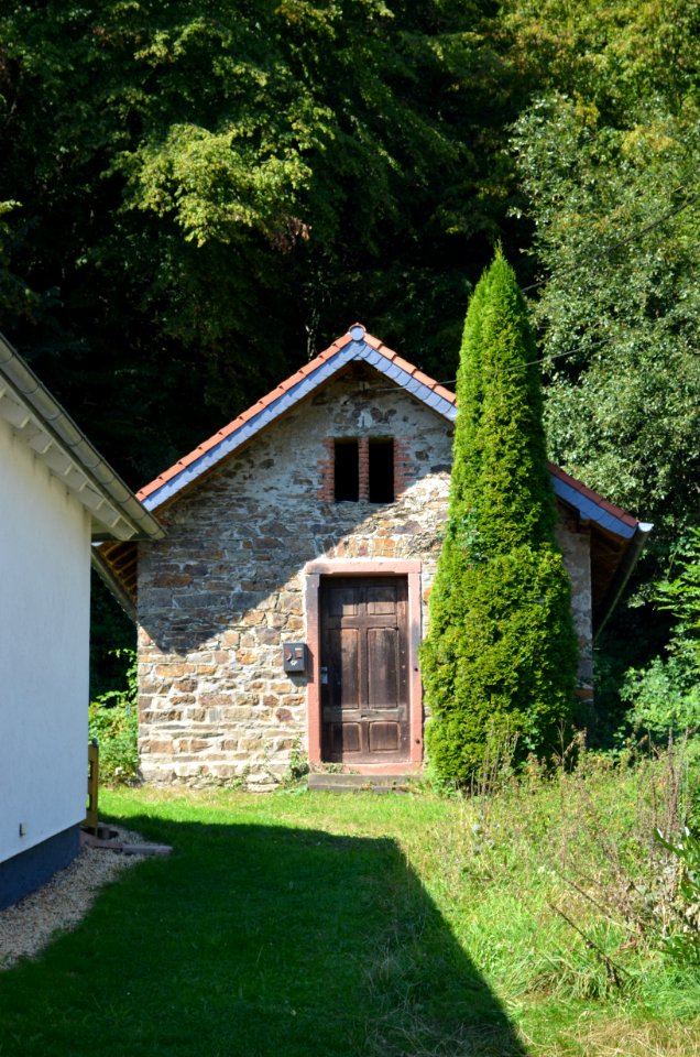 Rod an der Weil, Weilstraße 18