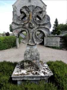Rocquefort (Seine-Mar.) croix de cimetière