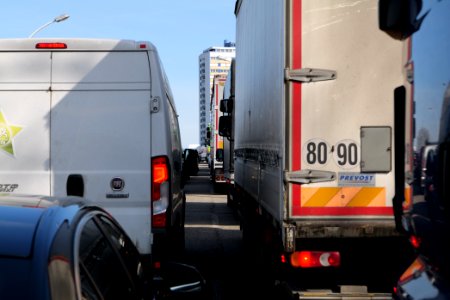 Queue in front of border control checkpoint at Europe bridge German side 2020-03-16 19