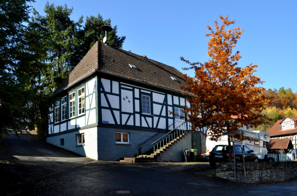 Rod an der Weil, Alte Schule