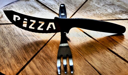 Cutlery pizza cutlery artistically