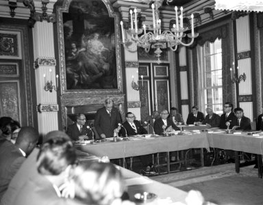 Rondetafelconferentie in de Treveszaal Overzicht van de zitting, Bestanddeelnr 912-5308