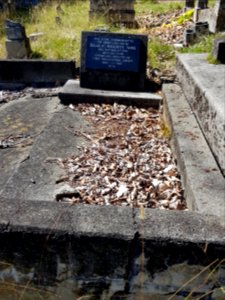 Rosaline Margaret Frank gravestone3