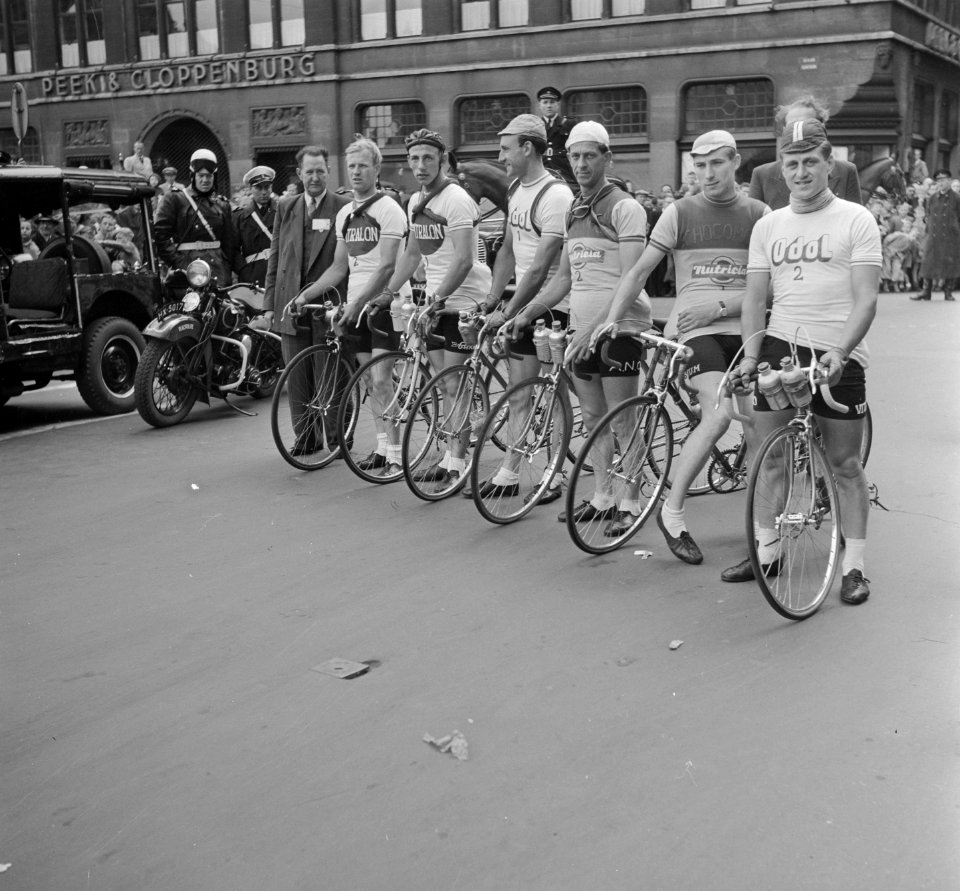 Ronde van Nederland Nederlandse ploeg Loos (Odol) Smits (Odol) Van Elderen (Nutr, Bestanddeelnr 905-1441