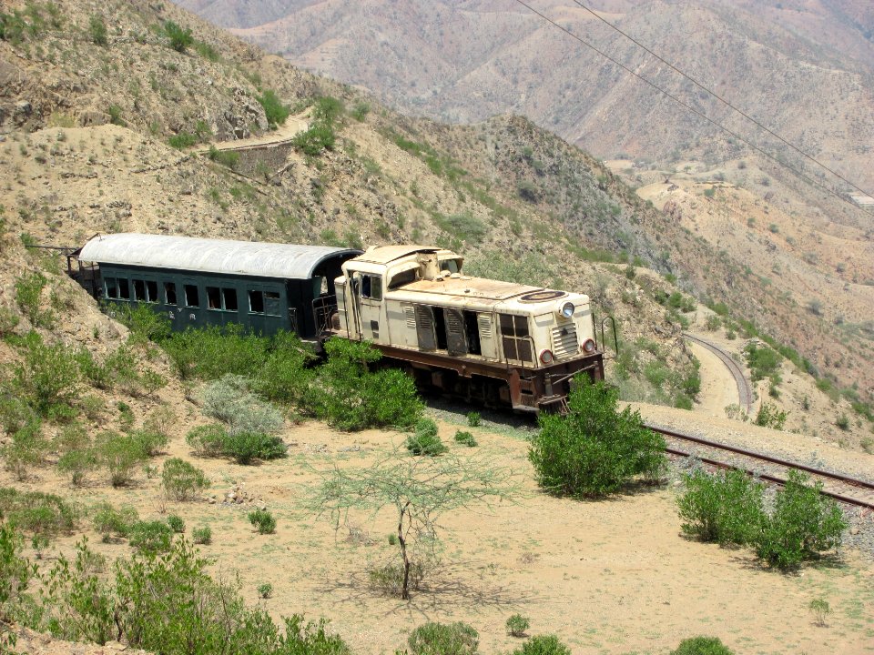 Rly line Massawa-Asmara 03