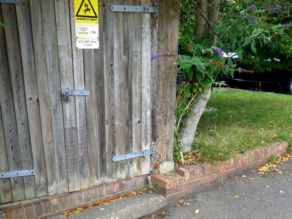 Rivet, Steps, Gatelands Drive, Bexhill (2)