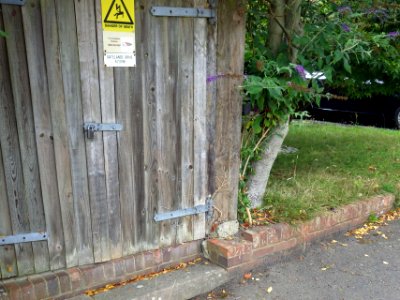 Rivet, Steps, Gatelands Drive, Bexhill (2)