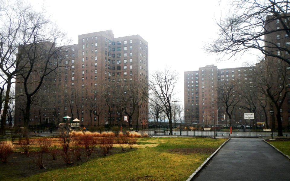 Riverton Sq apts 5th Av 136 St jeh