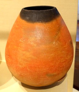 Rippled jar, Qustul, Nubia, Cemetery Q, tomb 631, A-Group, 3800-3000 BC, ceramic - Oriental Institute Museum, University of Chicago - DSC08012