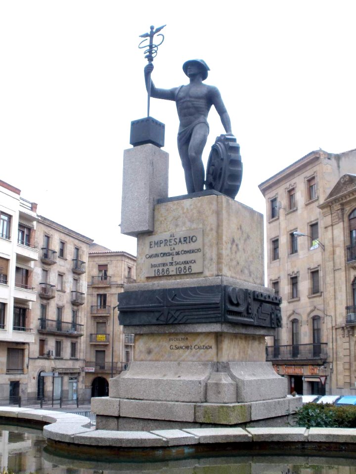 Salamanca - Monumento al Empresario 1