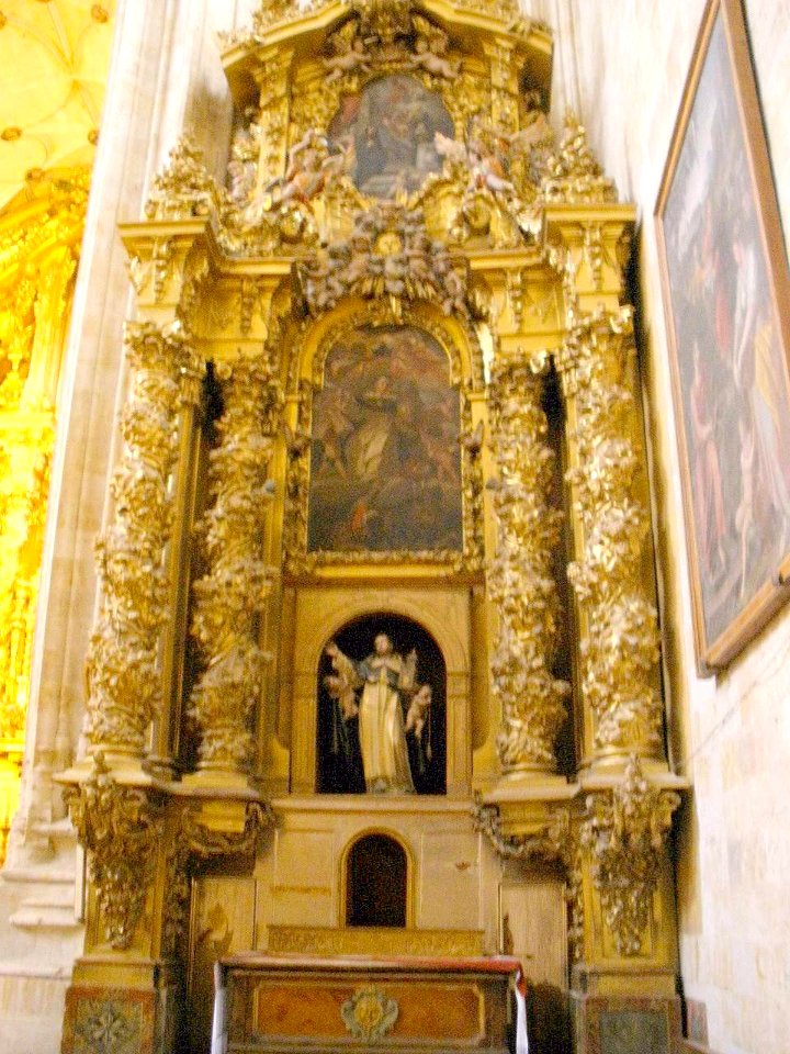 Salamanca - Convento de San Esteban, interior de la iglesia 06