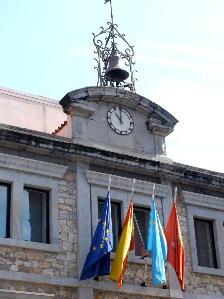 Salas - Ayuntamiento 2