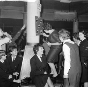 20 jaar Marva in cijfers 20 beelden, de Marva-dames hun 20-jarig bestaan, tijden, Bestanddeelnr 917-0803