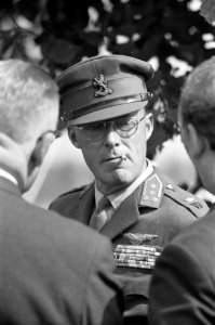 10-jarig Bestaan van onderofficierenschool in Weert Prins Bernhard, Bestanddeelnr 912-8870