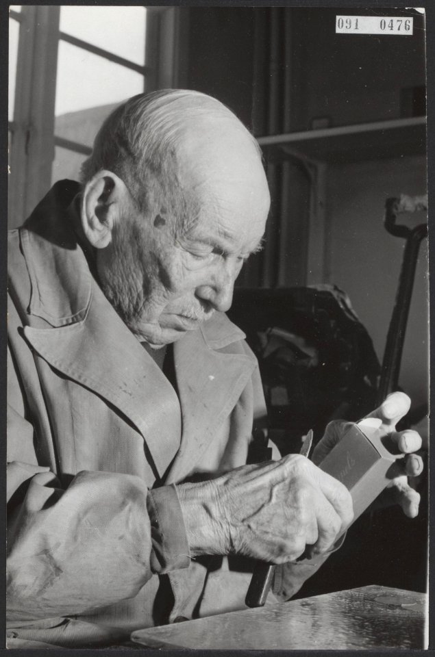 10 mei 1964 zal het 80 jaar geleden zijn, dat Chris Jagers in dienst trad bij ap, Bestanddeelnr 091-0476