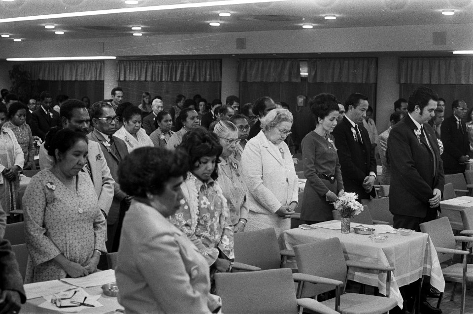 10-jarig herdenking installatie Nieuw Guinea Raad in Congresgebouw Den Haag , ov, Bestanddeelnr 925-1989