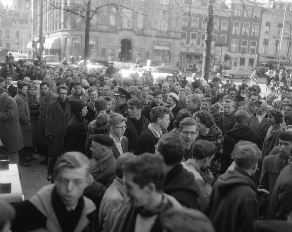 1 aprilrelletje in Den Haag, Bestanddeelnr 909-4571