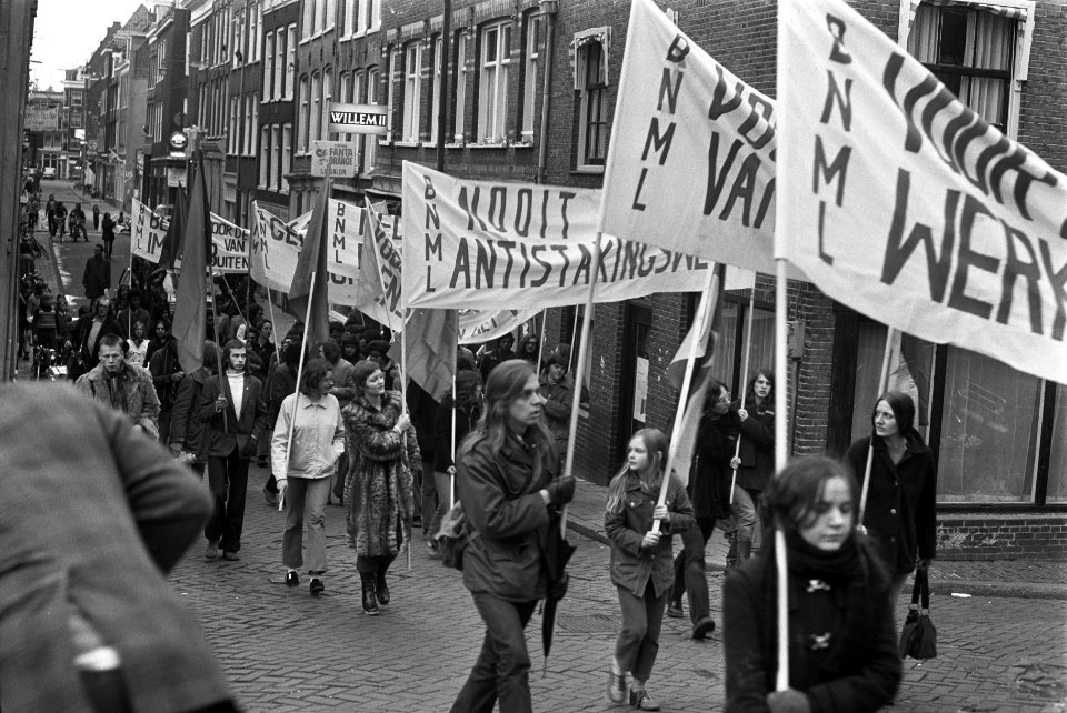 1 Mei demonstratie door Amsterdam, Bestanddeelnr 926-3800