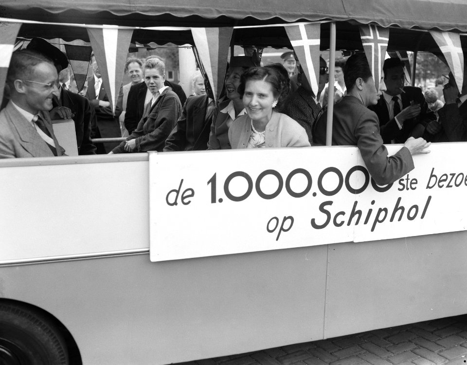 1.000.000ste bezoeker op Schiphol, Bestanddeelnr 908-8418