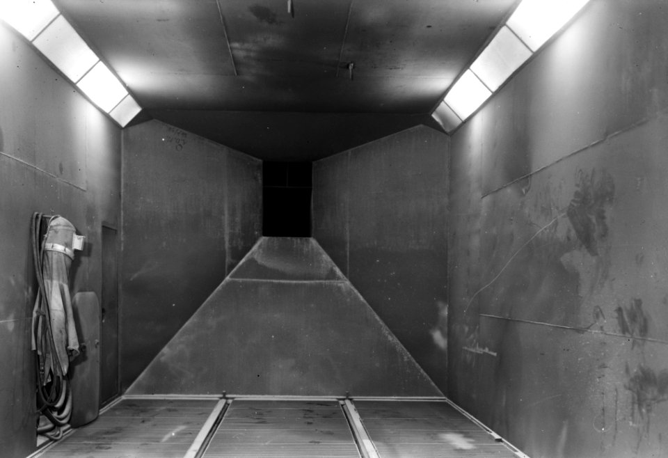 10x15 Spuitkabine voor zandstralen bij RDM te Rotterdam, Bestanddeelnr 256-0789