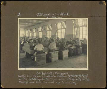 1. Stripperij waar jongens in de leeftijd van 13 en 14 jaar, zonder opleiding w�, Bestanddeelnr 256-1562