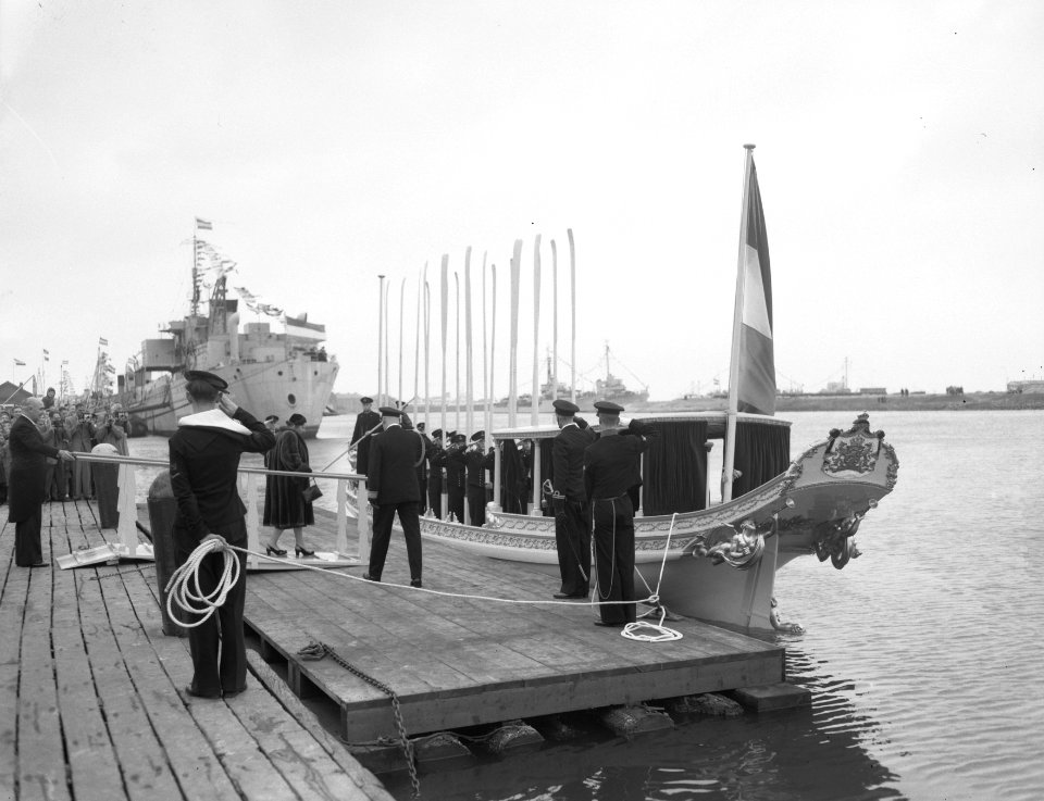 100 jaar KIM Den Helder bezoekdag koningin Juliana, Bestanddeelnr 906-7919