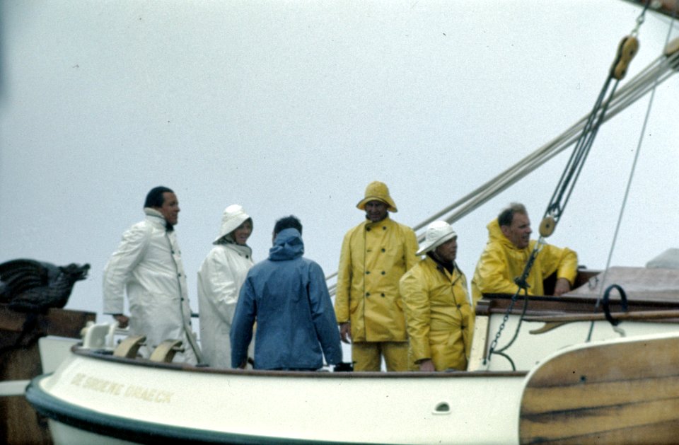 100 Mijls race op IJsselmeer HKH Prinses Beatrix en Zijne Koninklijke Hoogheid , Bestanddeelnr 254-8151