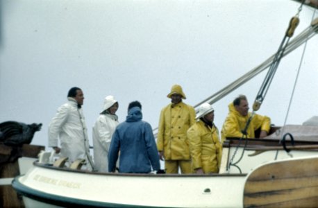 100 Mijls race op IJsselmeer HKH Prinses Beatrix en Zijne Koninklijke Hoogheid , Bestanddeelnr 254-8151