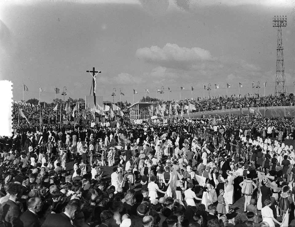 100 jaar Kromstaf. Stadion De Galgewaard. Overzicht, Bestanddeelnr 905-7288