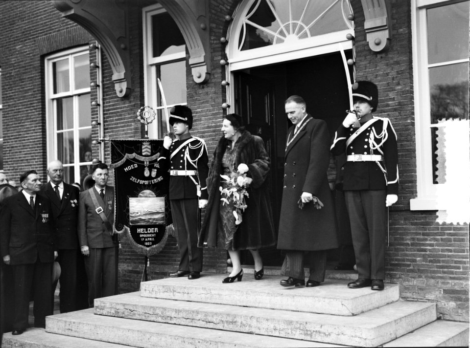 100 jaar KIM Den Helder bezoekdag koningin Juliana, Bestanddeelnr 906-7916