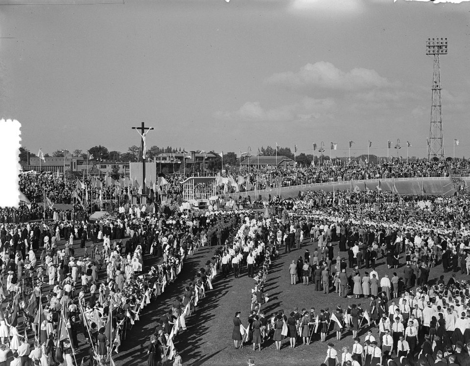 100 jaar Kromstaf. Stadion De Galgewaard. Overzicht, Bestanddeelnr 905-7289