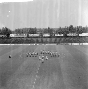 12e Nationale Bandenconcours in het Sparta Stadion Overzicht, Bestanddeelnr 912-6388