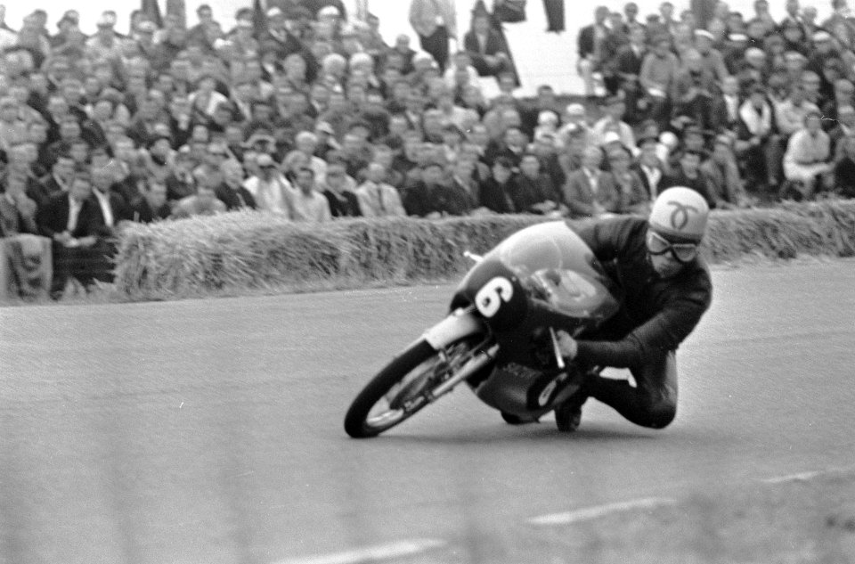 125 cc-klasse, Yoshimi Katayama (Suzuki), Bestanddeelnr 920-4320