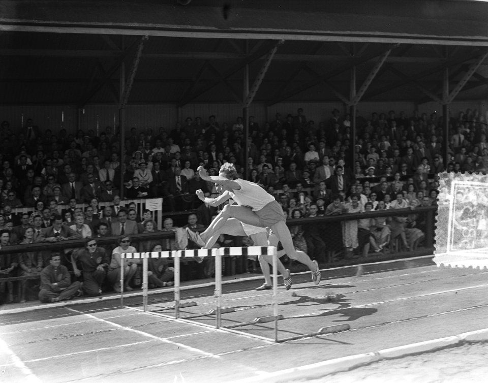 110 meter horden (einduitslag 1. Nederhand, 2. Brake, 3. Zepernick (D.), 4. Par�, Bestanddeelnr 905-8733