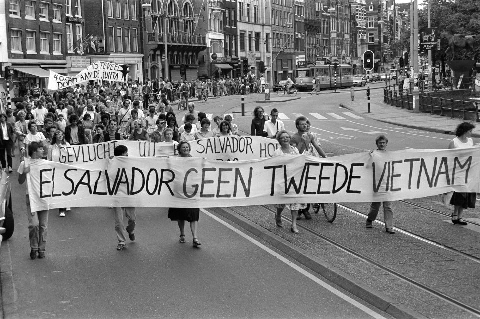 (Voorlopig) laatste El Slavador demonstratie (Amsterdam), Bestanddeelnr 932-2624