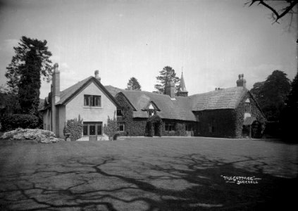 "The Cottage" Bucknell (1293886)