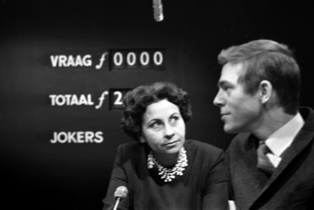 'Per seconde wijzer', TV-quiz onder leiding van Berend Boudewijn (rechts) kandi, Bestanddeelnr 921-0708