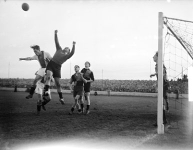't Gooi tegen Ajax 1-0, Michels en Musterd, Bestanddeelnr 903-7805