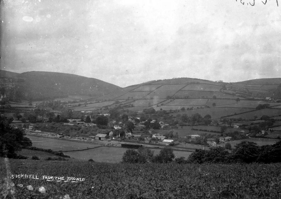 ' Bucknell' from the Knowle (1294640)