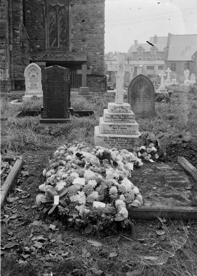 -The graveyard at St Mary's church, Builth Wells (1293822)