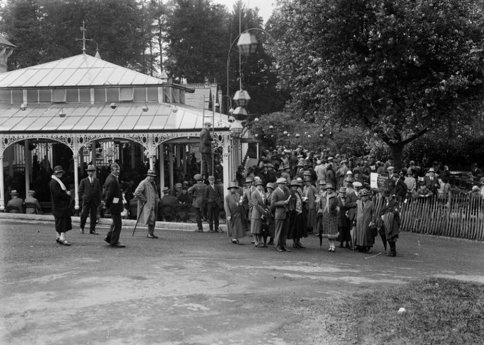 -A gathering of people at the Rock Park Pump House, Llandrindod (1293941)