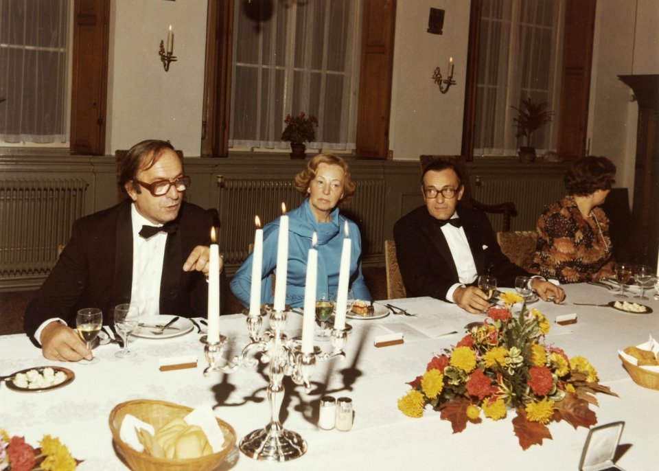 (Links) Voskuilen P.W. (rechts) De Gou, L. NL-HlmNHA 5400463931