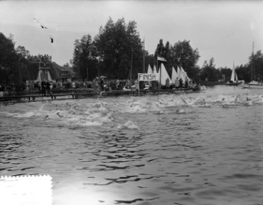 2 km zwemwedstrijd Loosdrechtsee Plassen , start heren, Bestanddeelnr 906-5188