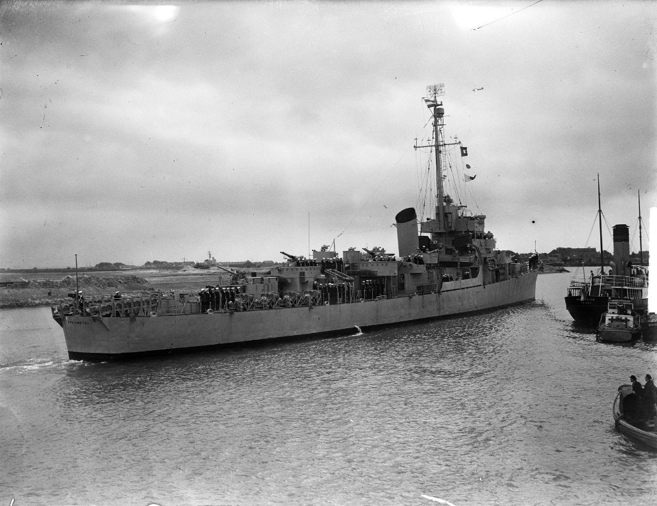 2 Amerikaanse fregatten van Koninklijke marine aankomst Den Helder, Bestanddeelnr 904-1073