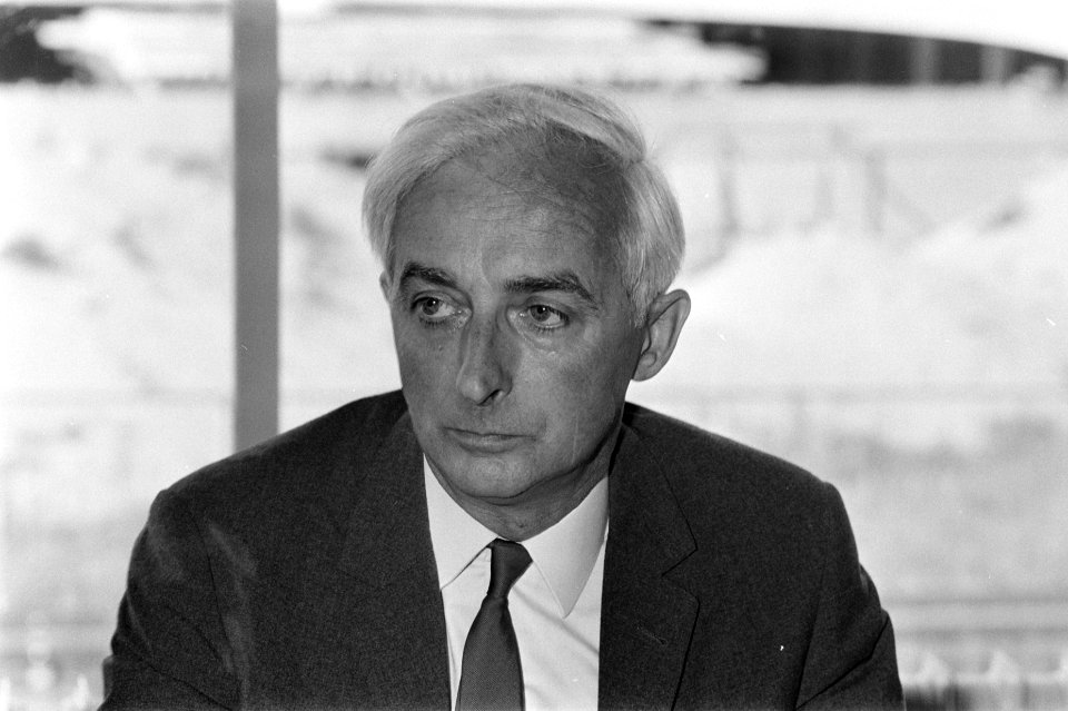 2 H.H. Velderhof, hoofd dienst radioprogramma NOS, 3 mr. W.J.A. Wagenaar, progr., Bestanddeelnr 923-7742