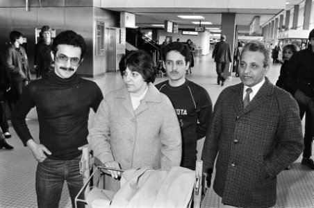 17-jarige Leerling van Montessor-lyceum de Iranees Said Abbassi toch het land ui, Bestanddeelnr 932-0755