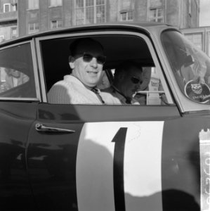 16e Tulpen Rally gestart in Noordwijk, nr. 1 Anderson, Bestanddeelnr 916-3298