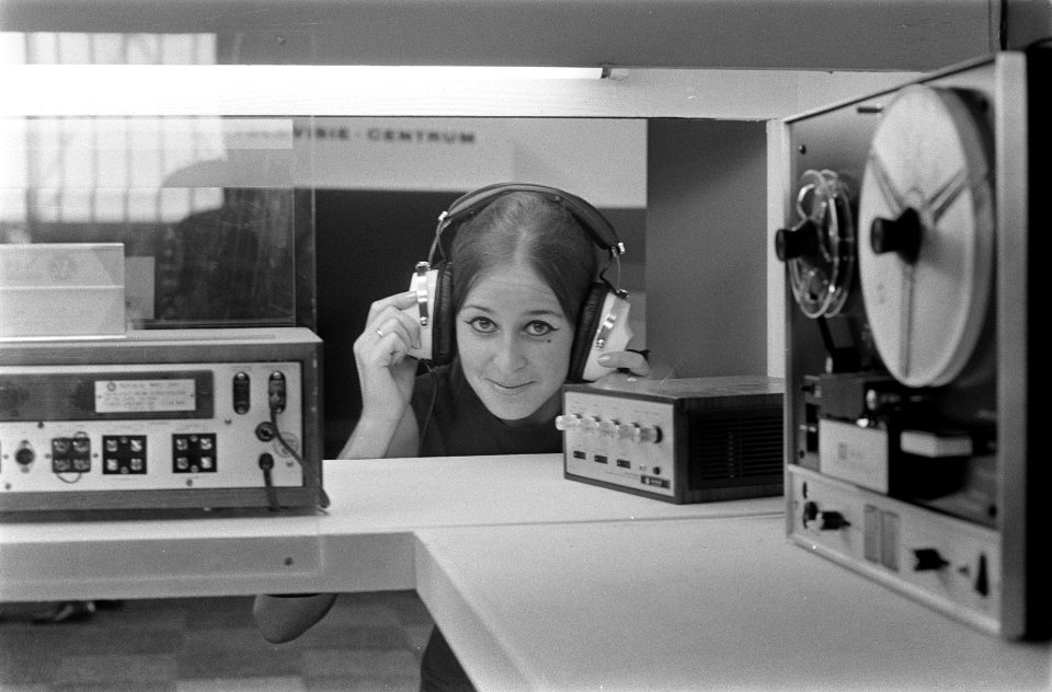 16e Internationale Tentoonstelling van elektronica Firato in RAI, Amsterdam stereo 8, Bestanddeelnr 922-8037