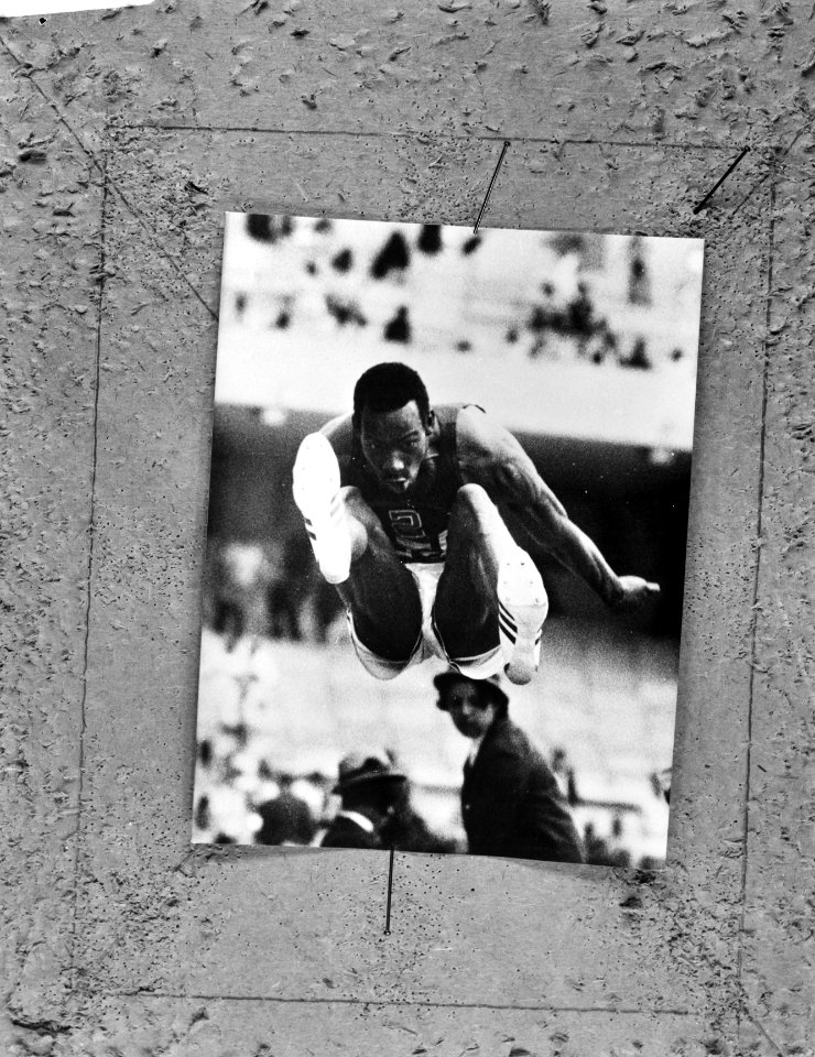 13e World Press Photo 1e in categorie sport Beamons Long Jump, Bestanddeelnr 922-2039
