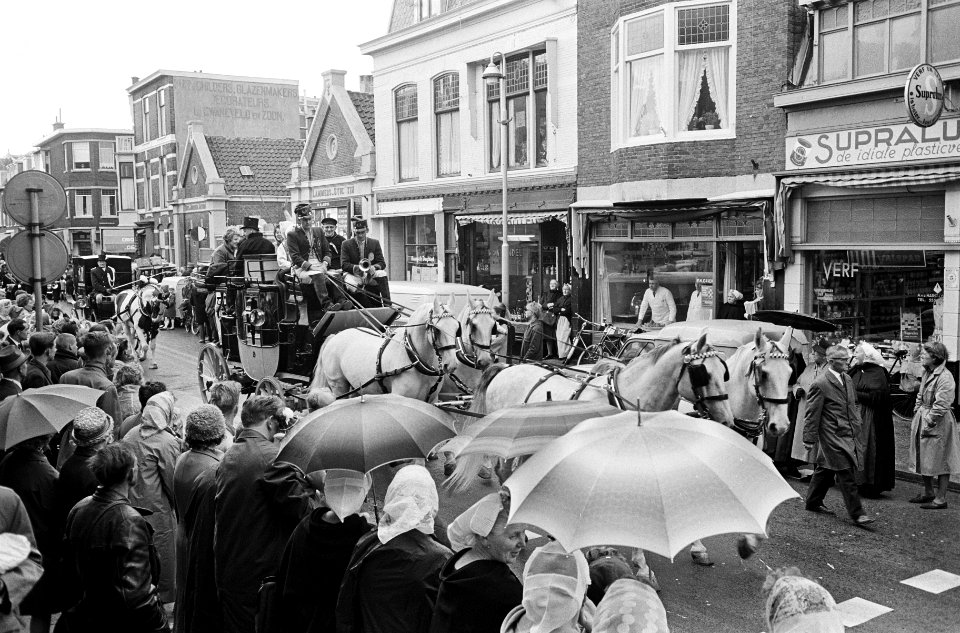 150 jaar bestaan Neerlands Onafhankelijkheid te Scheveningen gevierd Optocht pr, Bestanddeelnr 915-5797